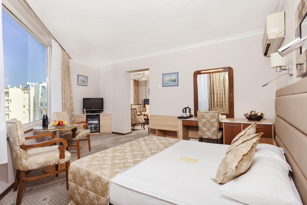 Izmir Palas Hotel Номер фото