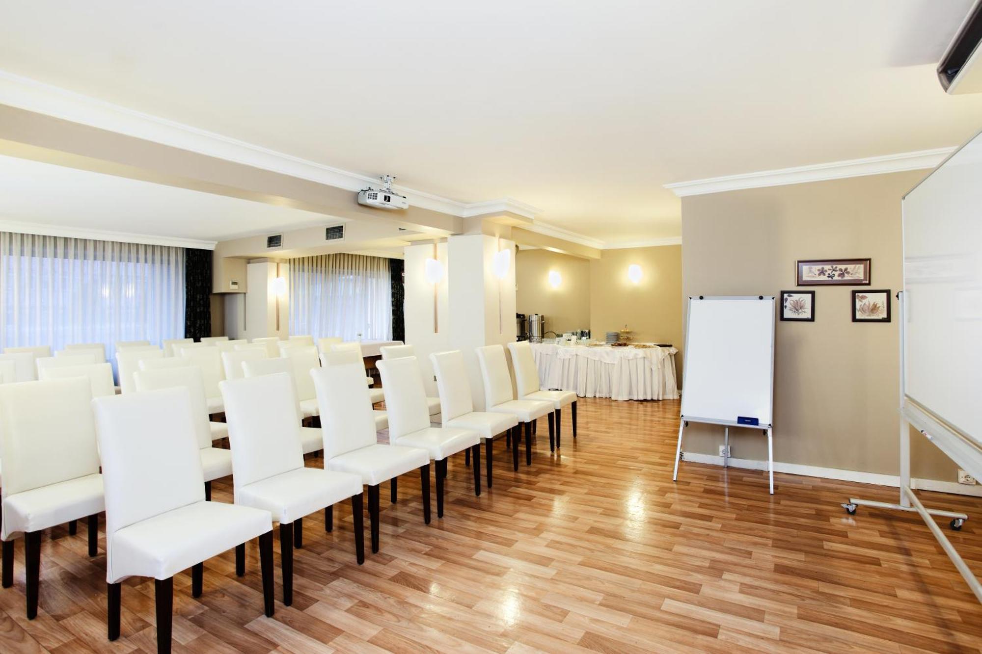 Izmir Palas Hotel Екстер'єр фото