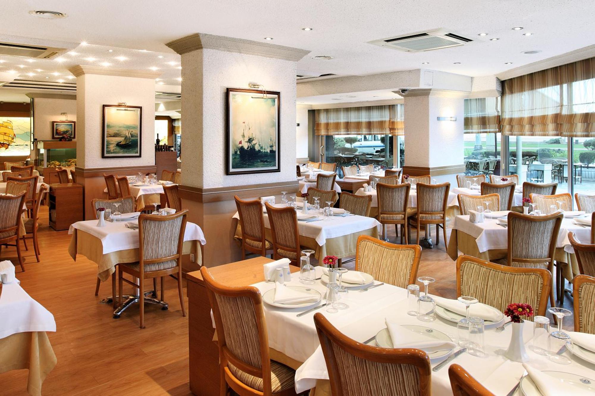 Izmir Palas Hotel Екстер'єр фото