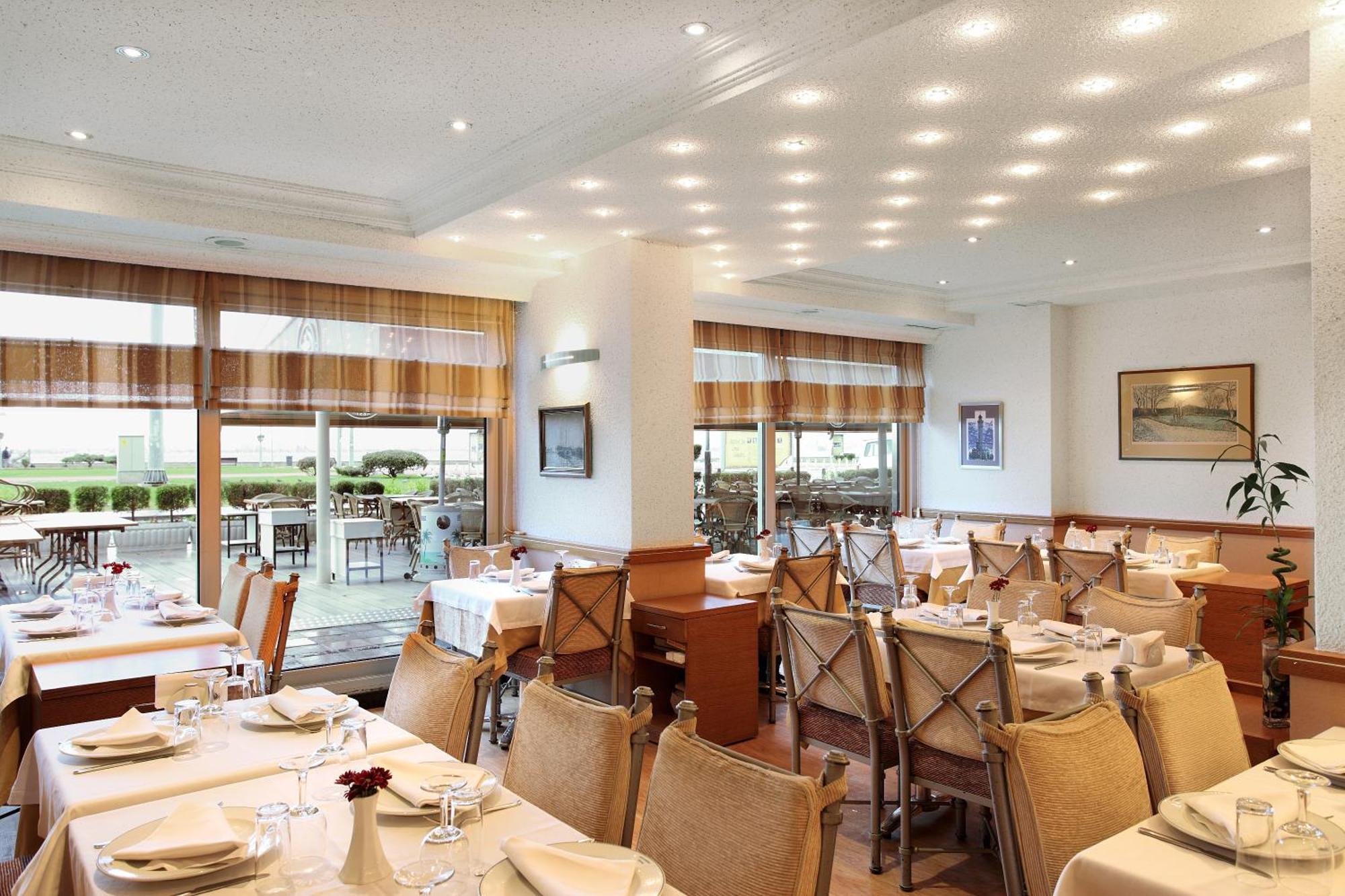 Izmir Palas Hotel Екстер'єр фото