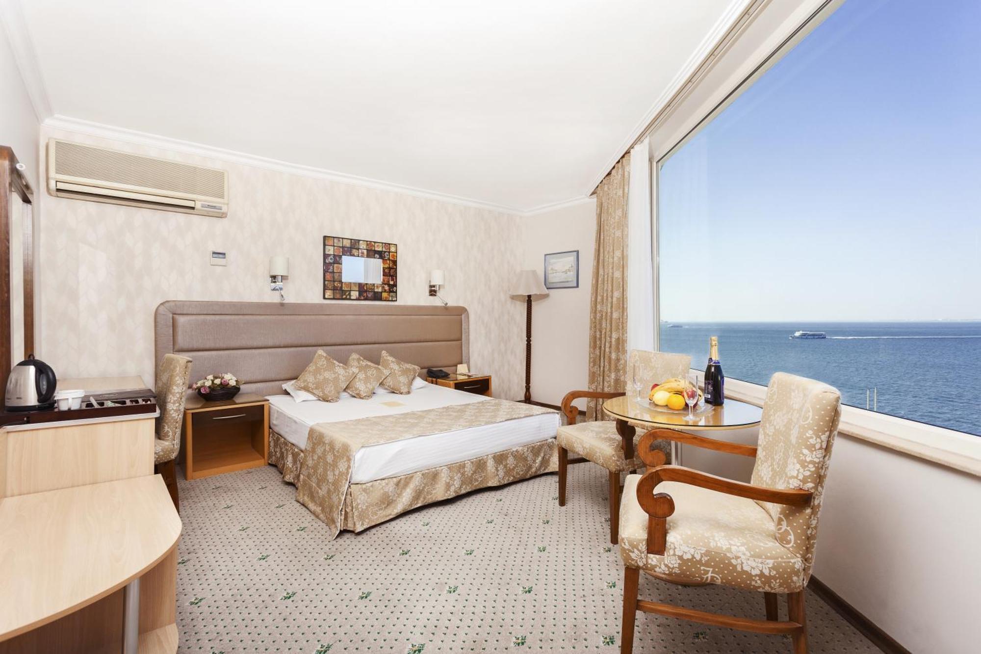 Izmir Palas Hotel Екстер'єр фото
